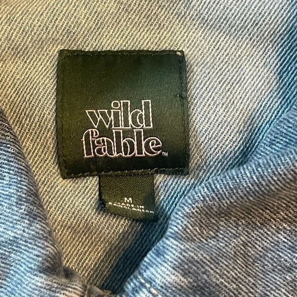 Wild Fable Women's Patchwork Denim Jacket (Blue, Medium) Like New - Picture 3 of 4